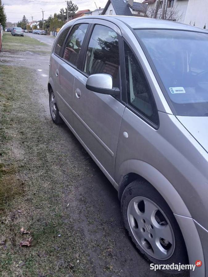 Samochód osobowy Rok produkcji 2003 Świedziebnia