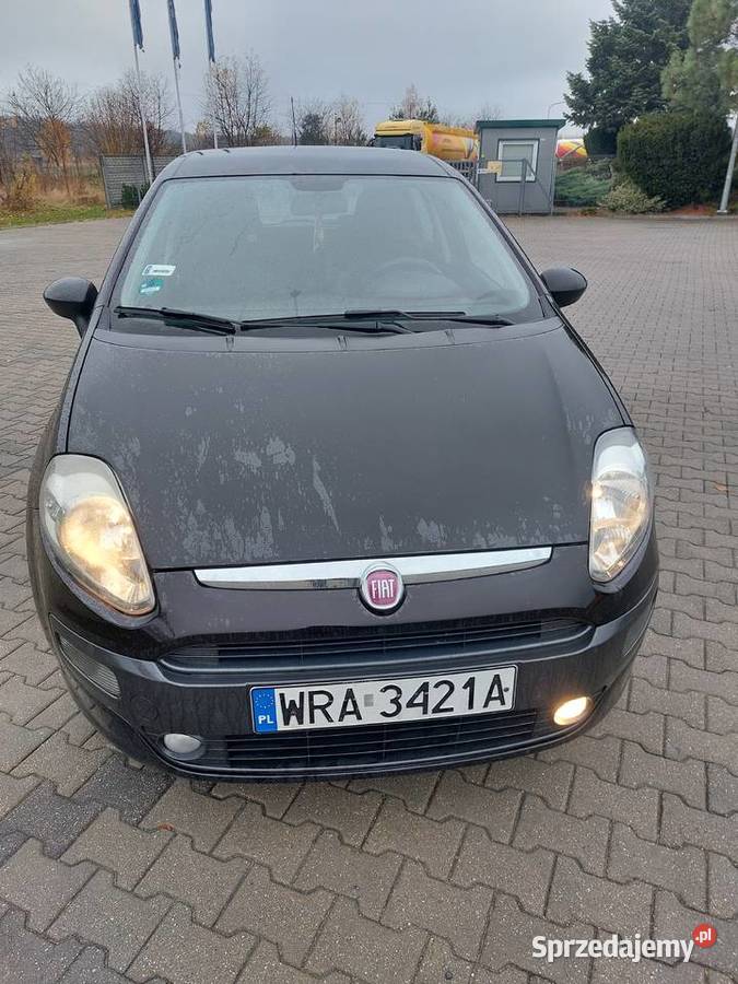 Fiat Punto EVO 14 105 2011 produkcji mazowieckie Kolonka