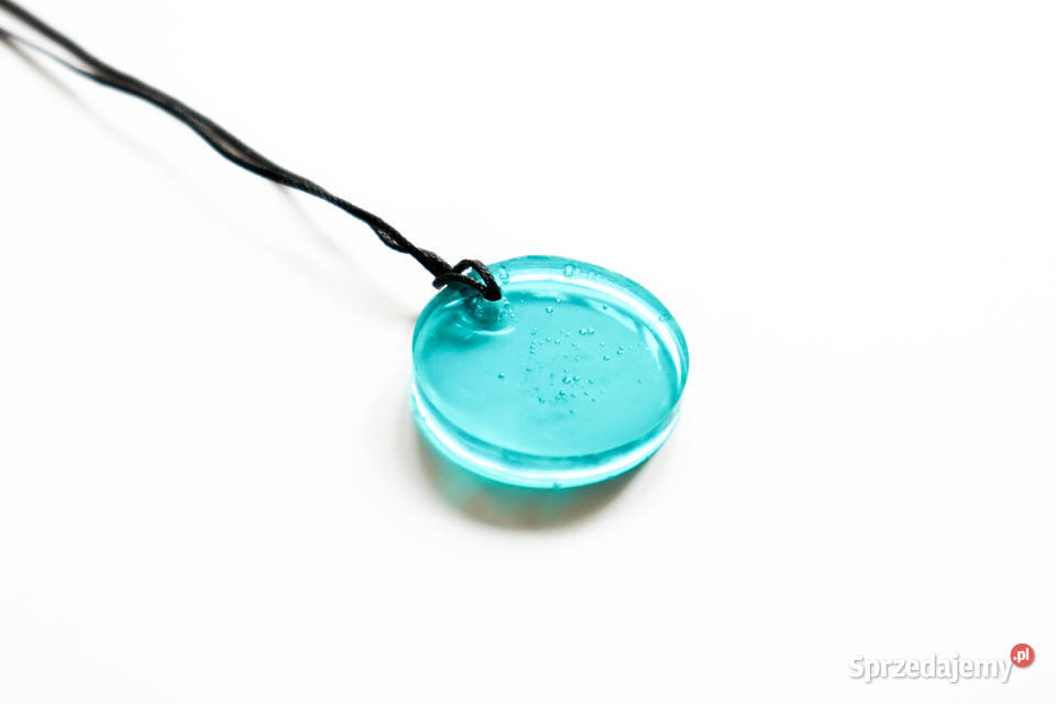 Błękitny okrągły wisiorek z żywicy epoksydowej z mazowieckie Warszawa