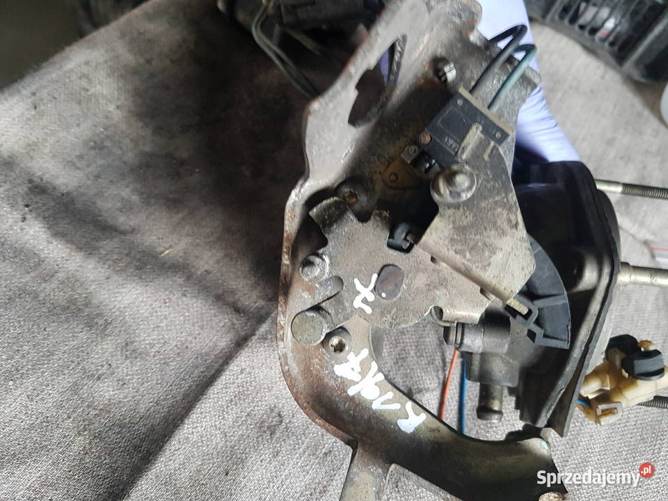 RENAULT 19 14 WTRYSK PALIWA GAZNIK PALIWA