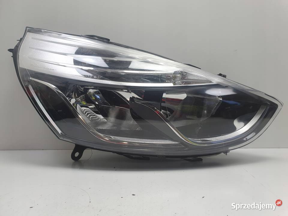 Renault Clio IV 1216r PRZEDNIA LAMPA PRAWA prawy lubelskie Janów
