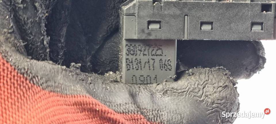 PRZYCISK VOLKSWAGEN PASSAT B8 3Q0927225 Lipno sprzedam