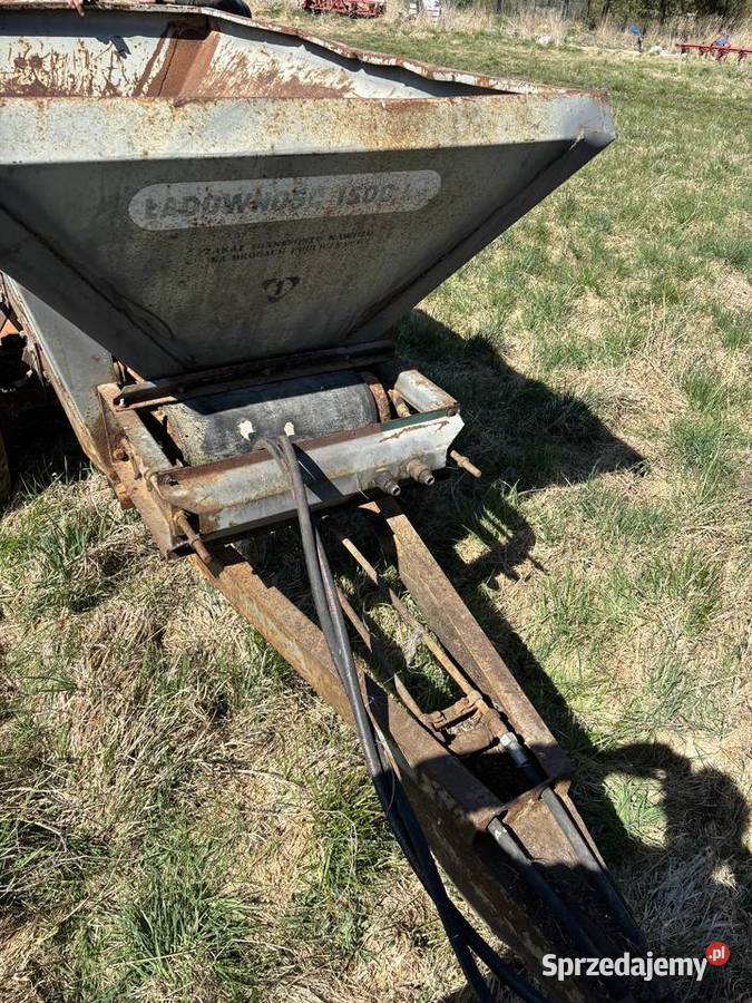 Rozsiewacz do wapna łódzkie Warta sprzedam