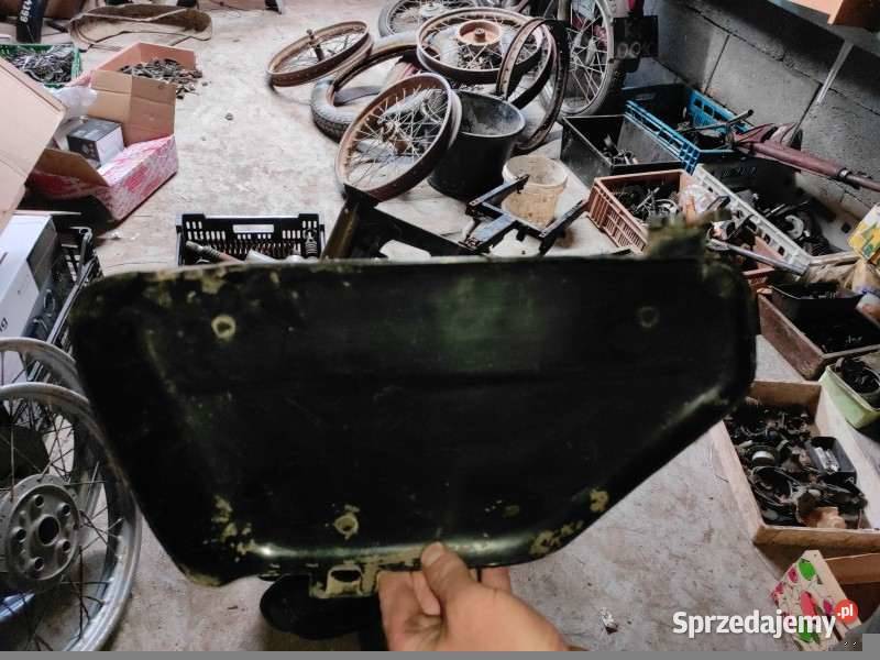 Boczek prawy plastik wsk 125 175 małopolskie Tuchów