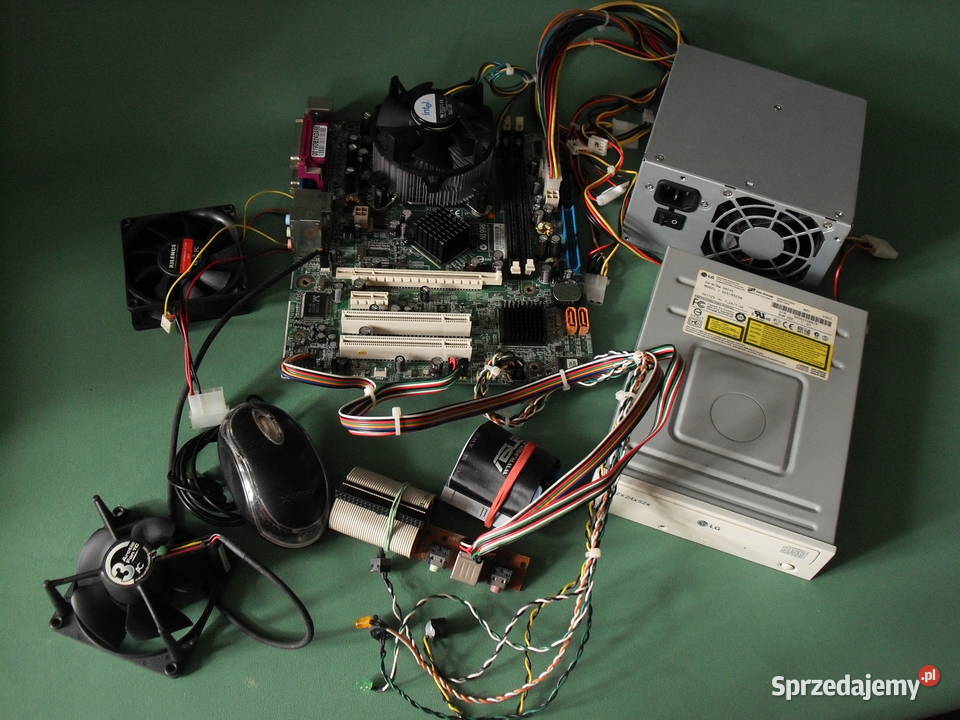 Komputer w pudełku sprzedam
