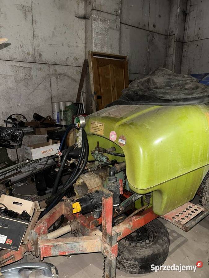 Opryskiwacz sadowniczy Munckhof 1000L Zaczepiane Kleczanów