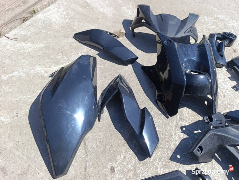 Plastiki osłony owiewki boczki Kawasaki z650 Pozostałe Zamość sprzedam