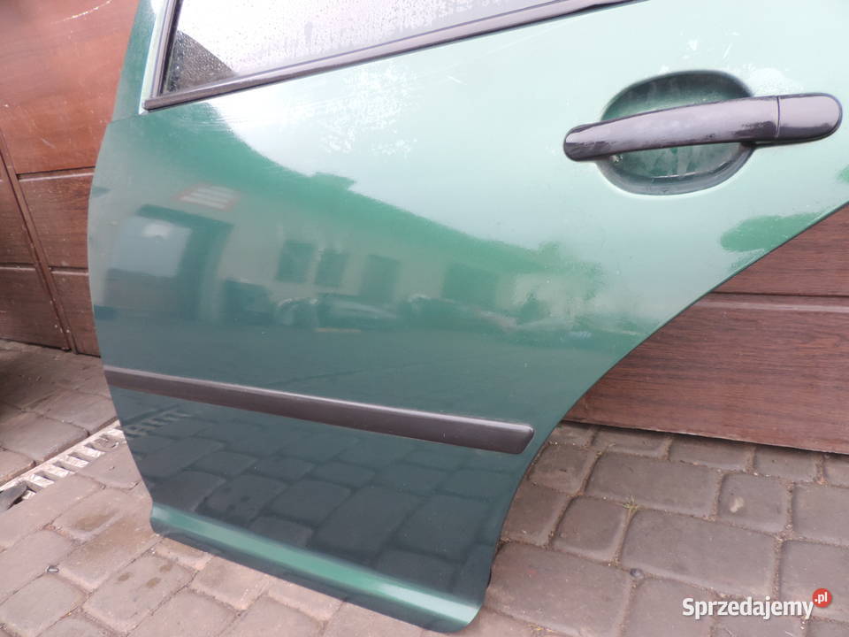 VOLKSWAGEN GOLF IV 5D DRZWI LEWY TYŁ LC6M osobowe małopolskie Nowy Sącz