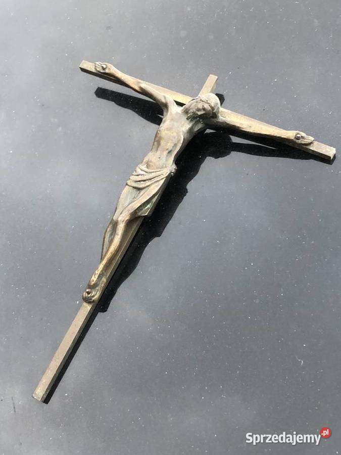 Zabytkowy krzyż krucyfiks