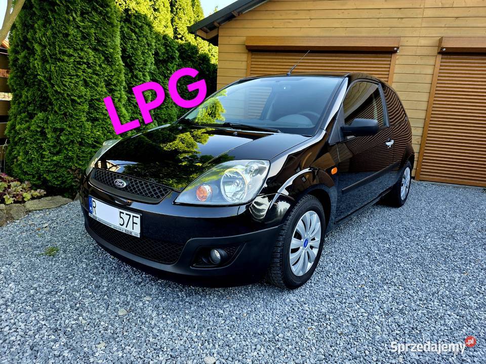 Ford Fiesta 2005r 13 benzyna LPG Rok produkcji 2005 Fiesta Strzyżów sprzedam