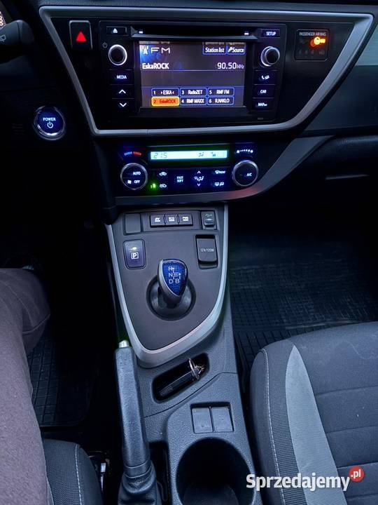 Toyota Auris hybryda 1800cm3 Toyota Bydgoszcz