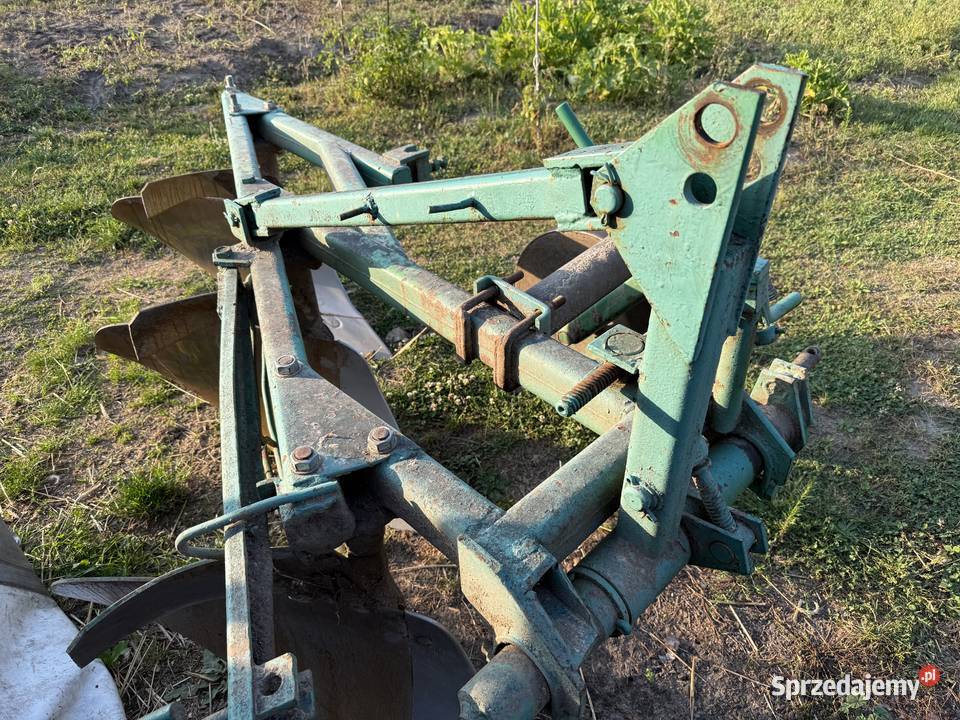Pług 3 skibowy nieuszkodzony Pługi Wólka Pokłonna sprzedam