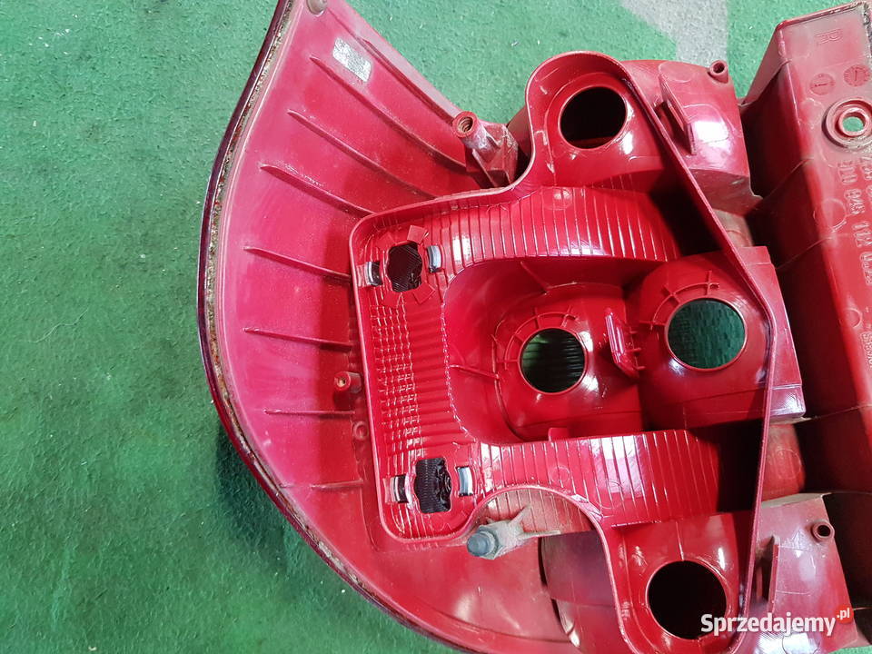 SKODA YETI 2012 2011 LAMPA TYLNA PRAWA 5L0945112 lampy tylne