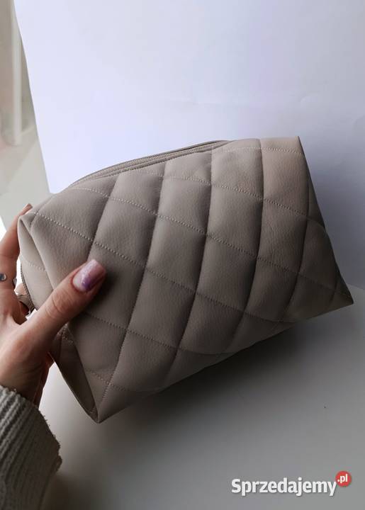 Kosmetyczka duża skórzana pikowana beżowa wielkopolskie Konin sprzedam