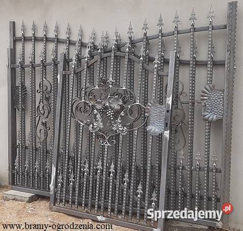 Brama skrzydłowa z furtką sprzedam