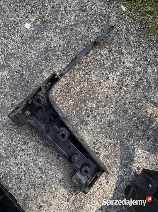 BMW X5 E70 Narożniki zderzaka tylnego i ślizgi L