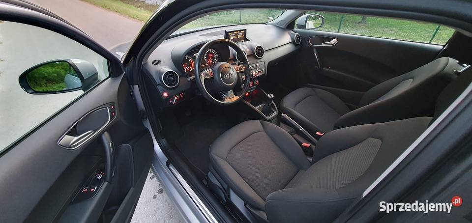 Audi A114 Benzyna 2015r 79000 Lift Nawigacja manualna Tomaszów Lubelski