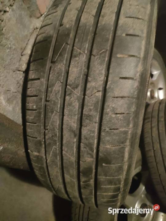 Volvo v 40 koła Rok produkcji 2000 V40 dolnośląskie Brzeg Dolny