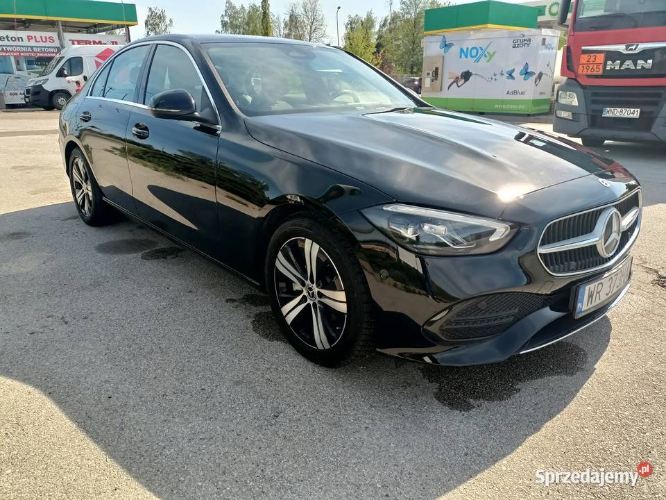 mercedes c180 2024r 170KM