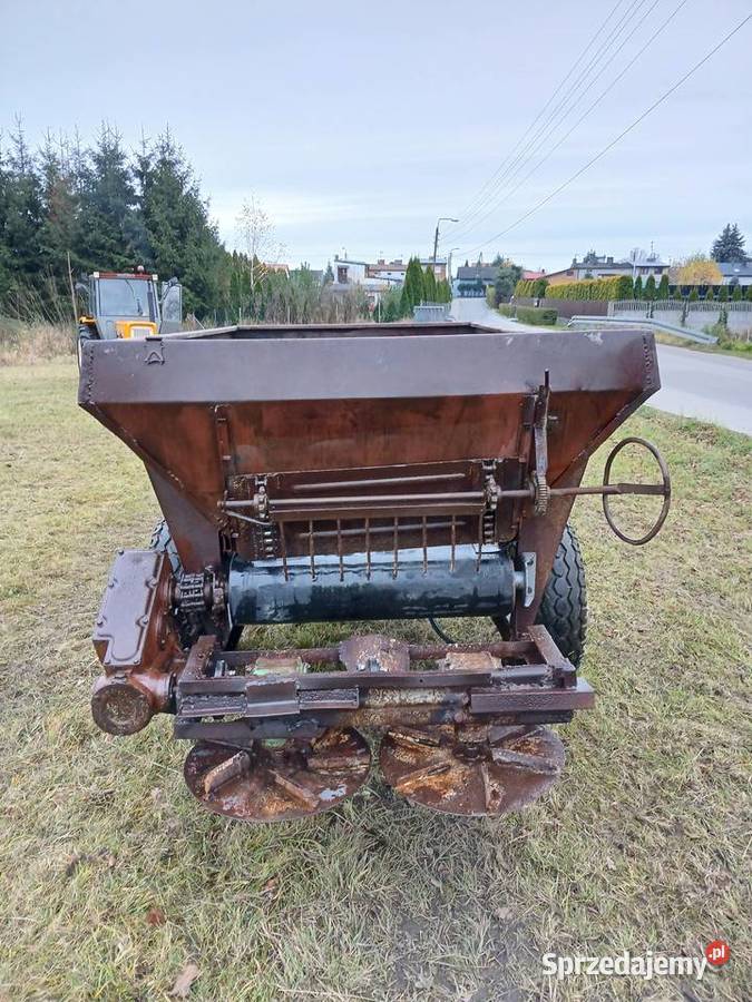 Rozsiewacz wapna rcw3piastwapniarka łódzkie sprzedam