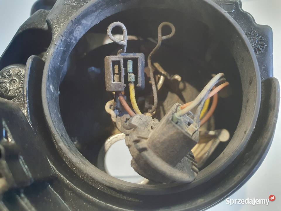 Fiat 500 PRAWY PRZEDNI HALOGEN Przód 45520711 Rudka