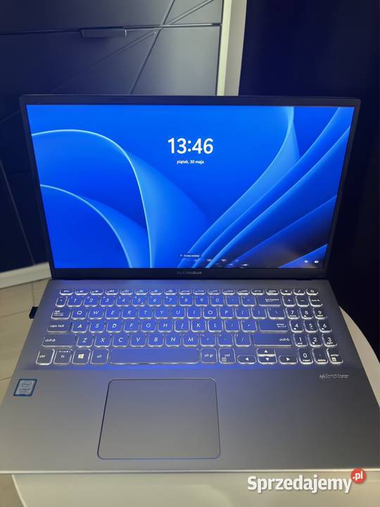 Asus Vivobook Intel Core i5 8th gen Trzemeszno
