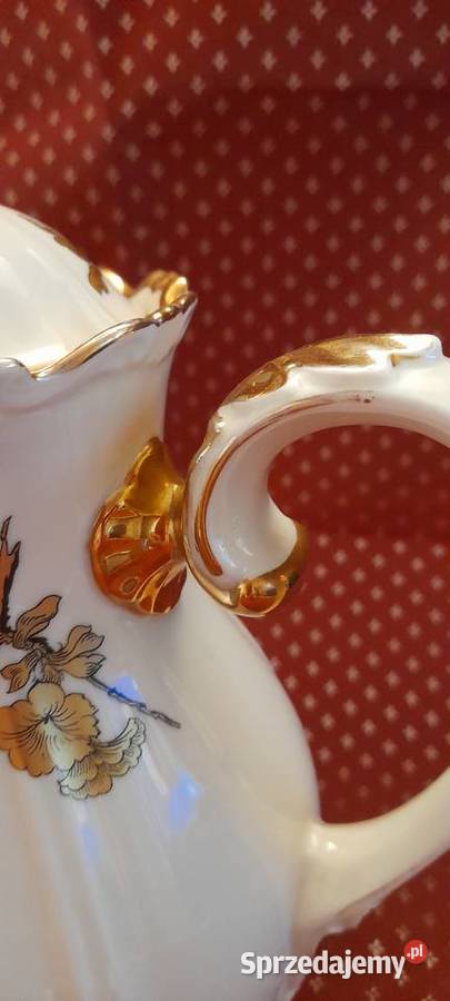 Porcelanowy stary sygnowany dzbanek do kawy Pleszew