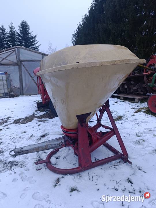Rozsiewacz nawozów 300400L małopolskie Jastrzębia