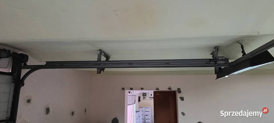 Brama garażowa przemysłowa 27 x 27 m brązowa Motoryzacja Żółkiewka-Osada