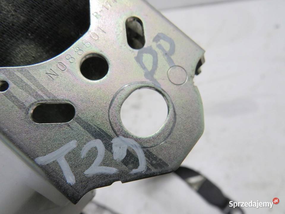 PAS NAPINACZ PRAWY PRZÓD AVENSIS T29 15