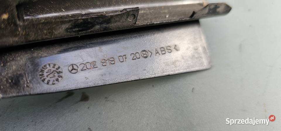 Osłona prowadnicy fotela mercedes w202 w210