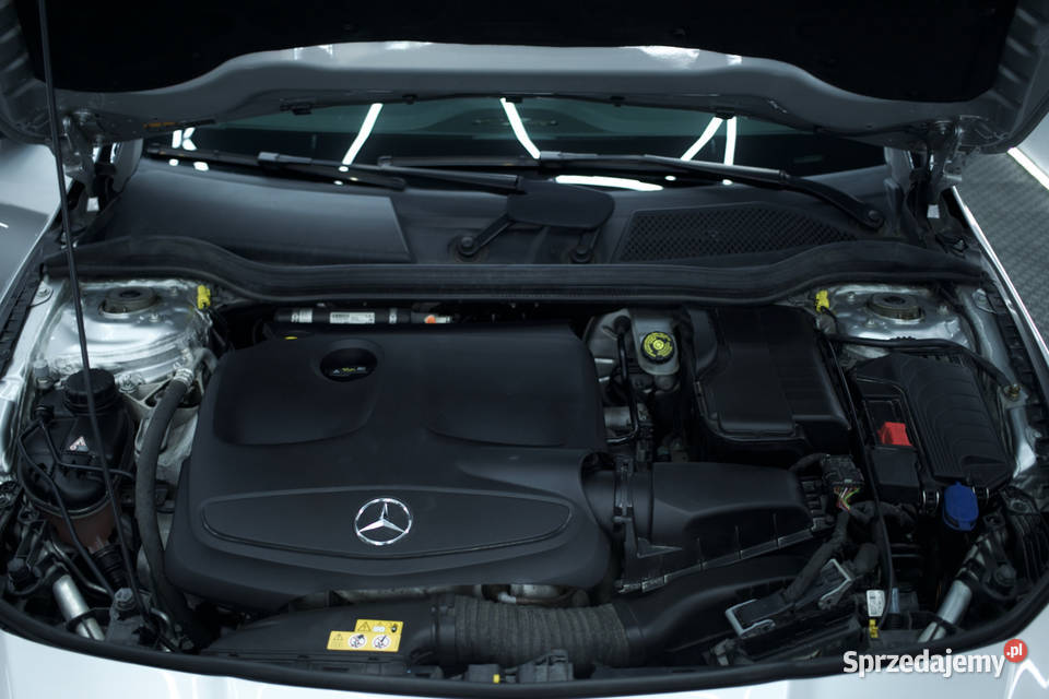 Mercedes CLA250 Sport AMG 4matic Shooting Brake 1998cm3 Wisła