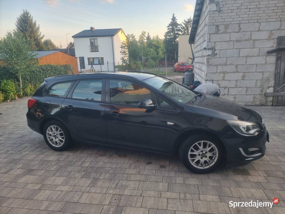 Opel Astra J Sports Tourer Warszawa