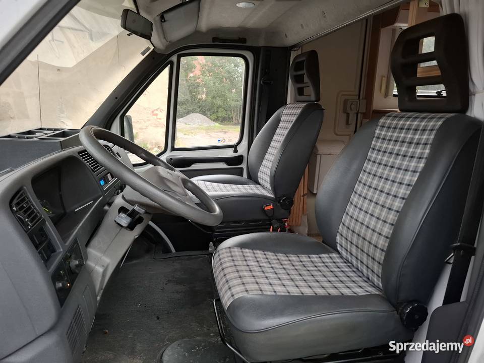 Fiat ducato camper idealny stan 131 Rok produkcji 1996 Strzegom