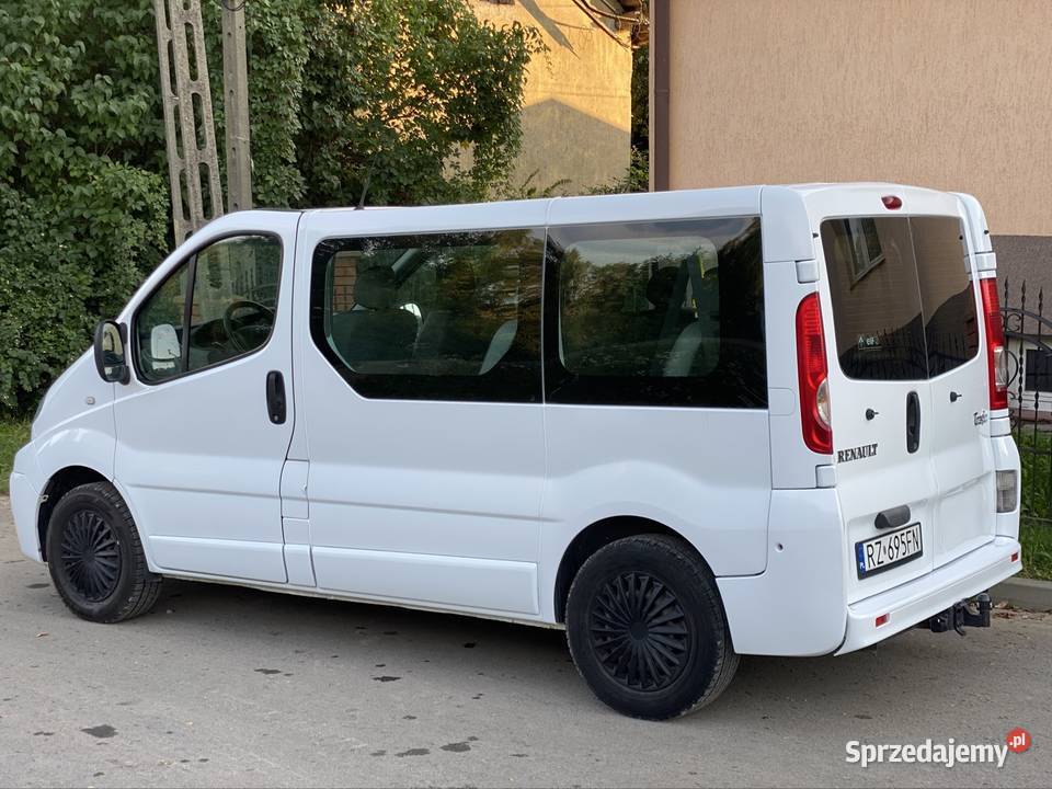Renault Trafic 2011 20 cdi lift 9 osobowy Hak Rzeszów