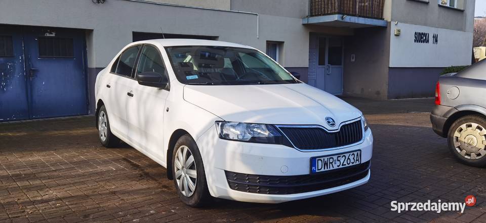 koda Rapid 12 MPI 63 kW 2014 Salon Niski Škoda Wrocław