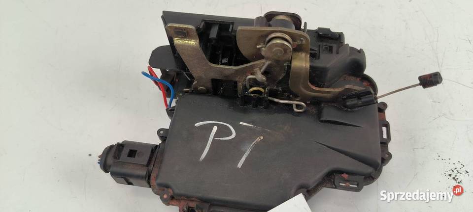 ZAMEK DRZWI PT VOLKSWAGEN GOLF IV Pozostałe sprzedam