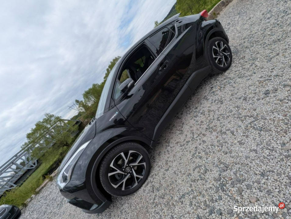 Toyota CHR Roczna Gwarancja hybryda lakier metallic dolnośląskie Kamienna Góra