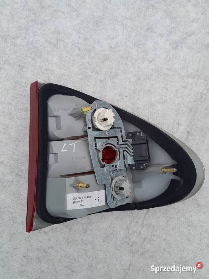 Lampa tylna lewa Mercedes E Klasa W210 kombi Tomaszów Mazowiecki