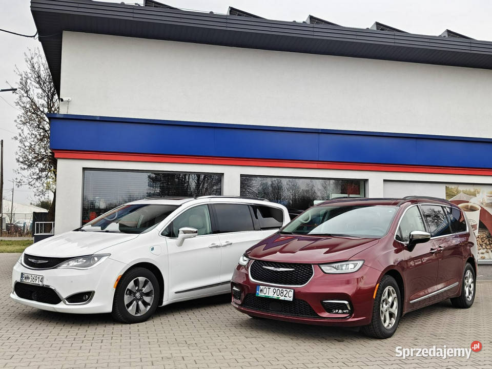 Chrysler Pacifica Hybryda Plug IN czujnik parkowania