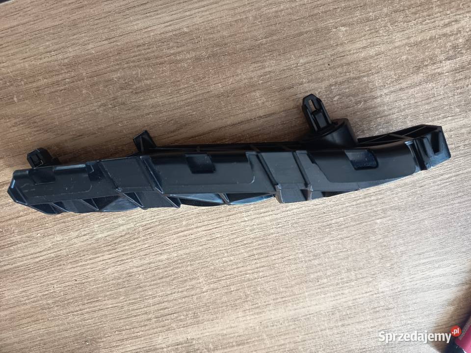 Przednie ślizgi boczne zderzaka Lexus Borów