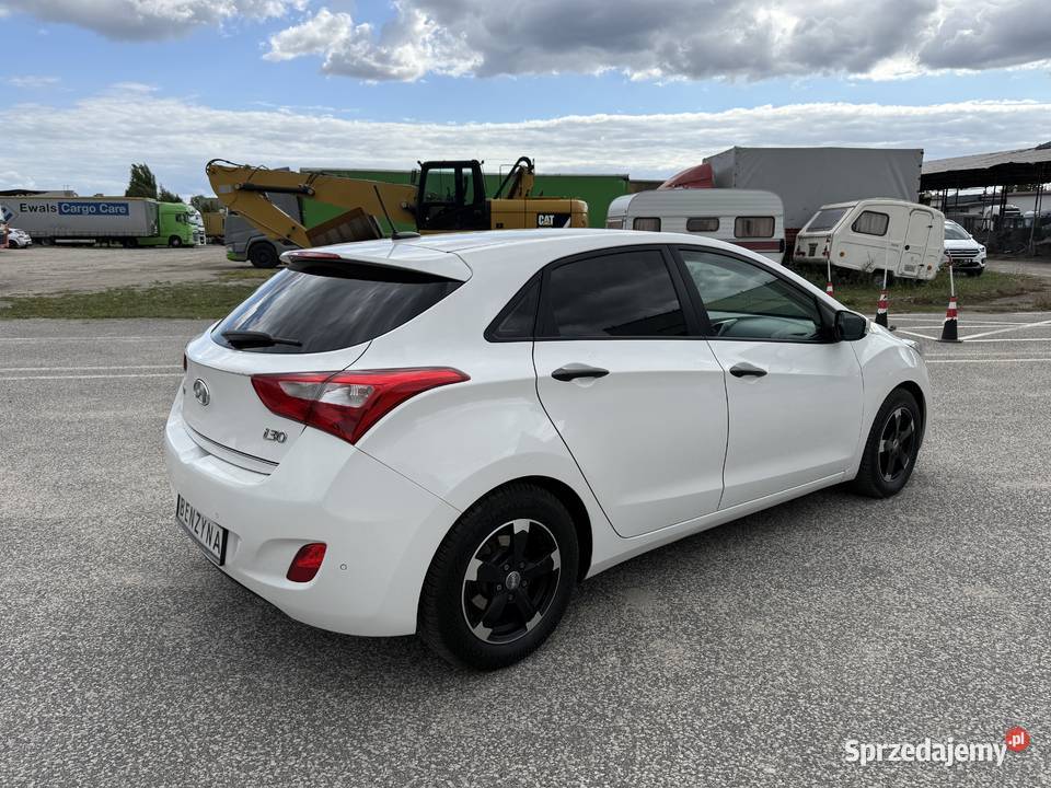 Hyundai i30 14 BENZYNA Klimatyzacja Nawigacja możliwa zamiana Konin sprzedam