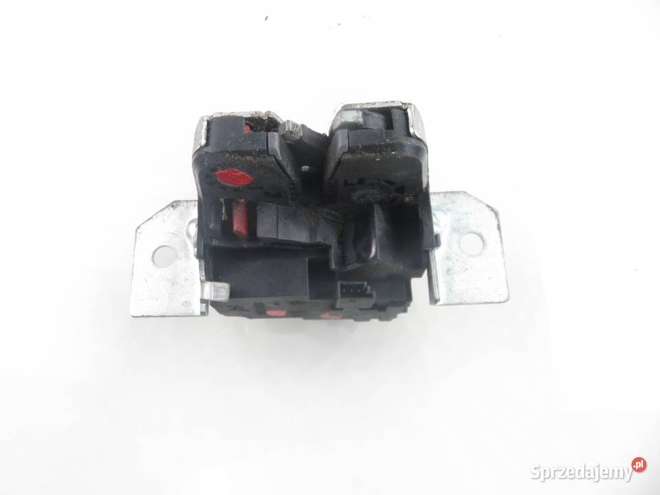 ZAMEK KLAPY MERCEDES W245