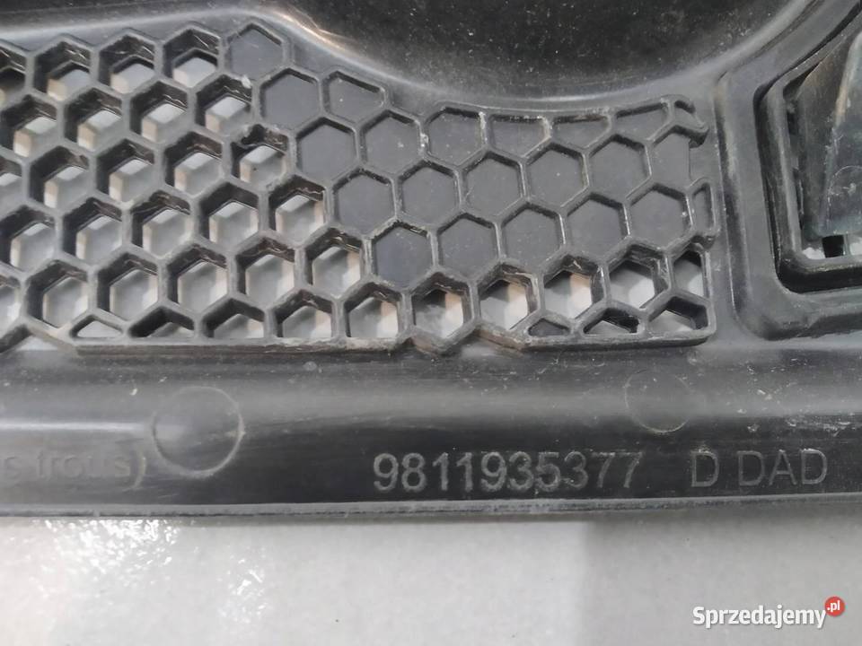 PODSZYBIE PLASTIKOWE PRAWE 9811935377 Citroen C3 Rok produkcji 2019 sprzedam