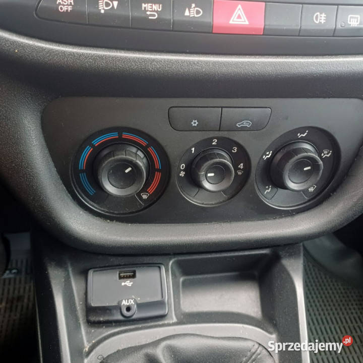 Fiat Doblo 16 MultiJet 105 II 2009 Rok produkcji 2015