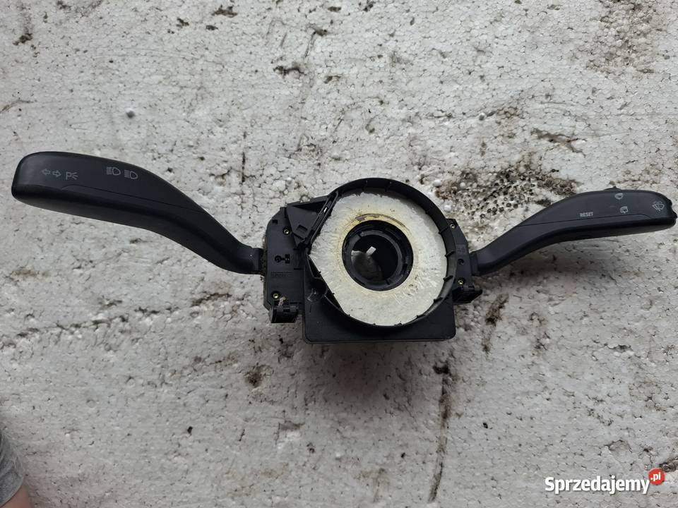 Przełącznik Zespolony Volkswagen Polo 9N Pozostałe Wisznice sprzedam