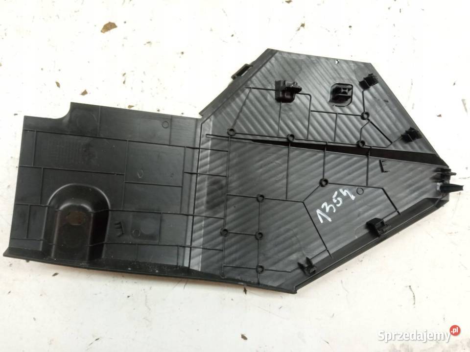 OSŁONA TUNELU ŚRODKOWEGO PRAWA 969073579R Dacia osobowe