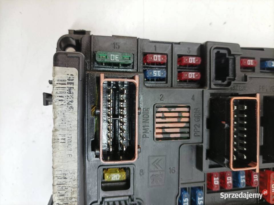 SKRZYNKA BSI Citroen C5 I 20012007 osobowe Skrzynki bezpieczników sprzedam