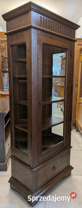 Nieduża witryna serwantka kolonialnasklep śląskie Dąbrowa Górnicza