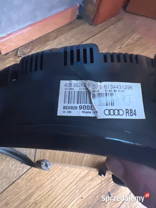 Licznik audi a4b6 8e0920900l Margonin